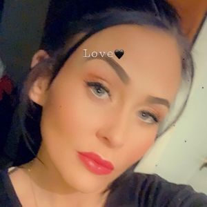 Meet your Posher, Marianne